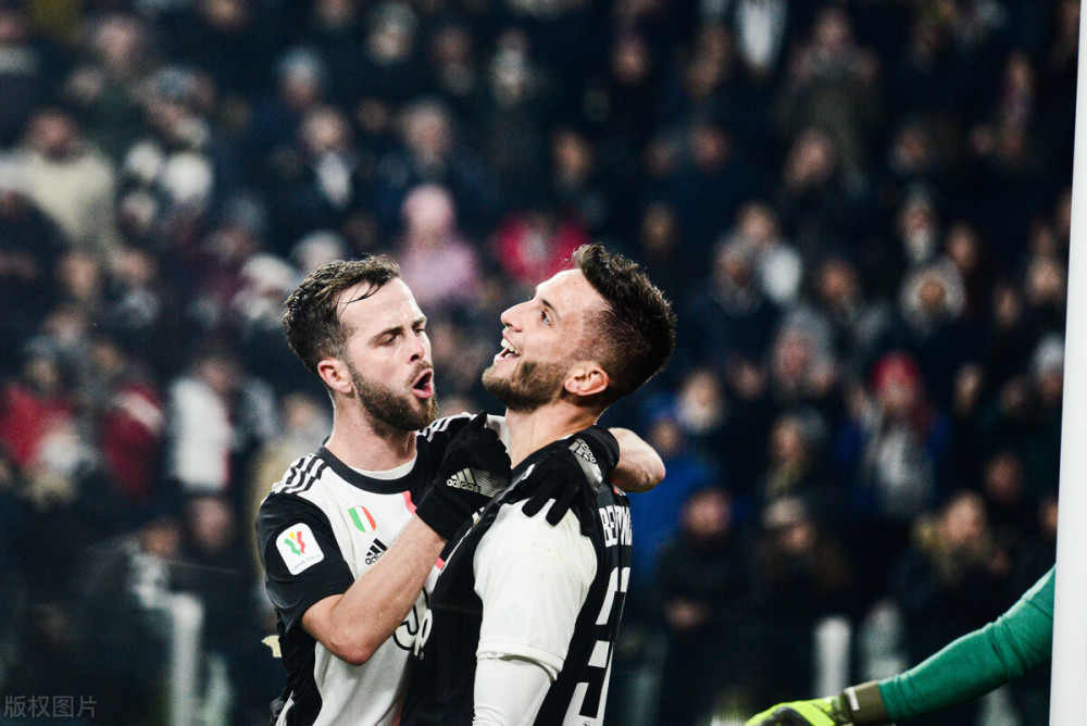 首面田径金 首面田径金