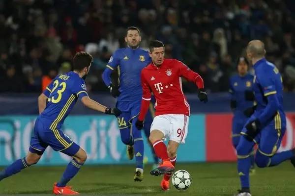 队在留人时 队在留人时